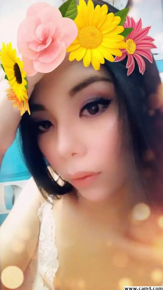 Lovecummer image 0